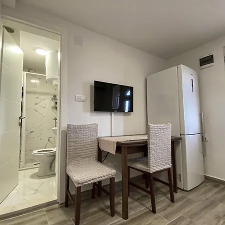 Apartman Ruzmarin Apartment